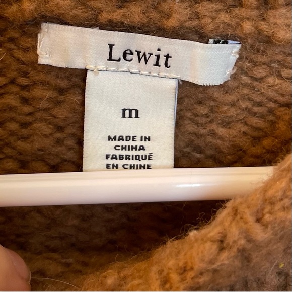 LEWIT Women’s Wool / Alpaca Blend Brown Crewneck Sweater Relaxed Fit - Picture 9 of 10